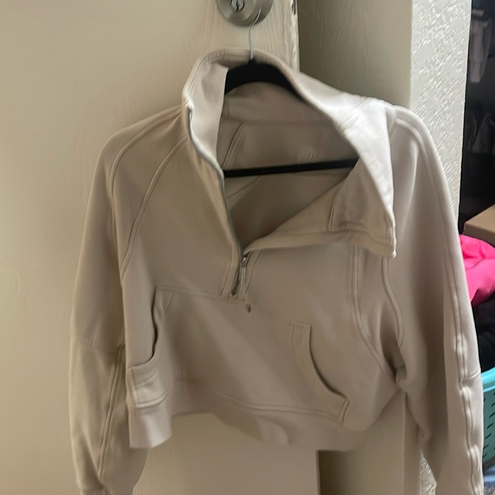 Lulu scuba sweatshirt